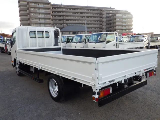 日野 デュトロ 2RG-XZU710M(2WD)の写真2