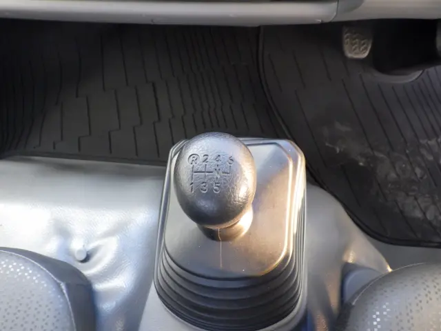 日野 デュトロ 2RG-XZU710M(2WD)の写真14