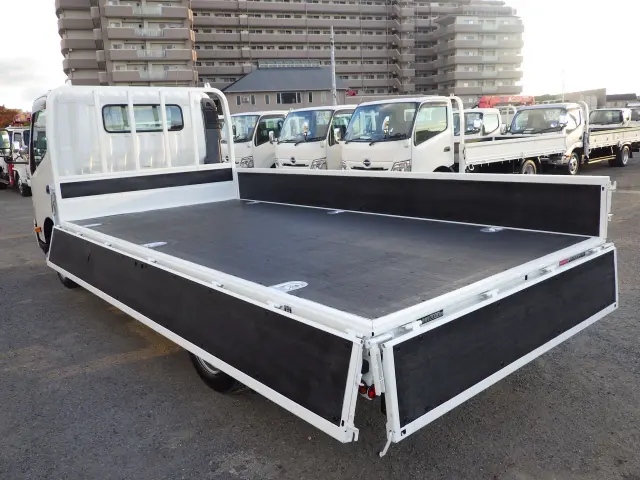 日野 デュトロ 2RG-XZU710M(2WD)の写真17