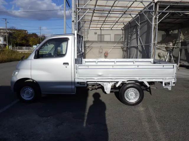 トヨタ ライトエーストラック DBF-S412U(4WD)の写真3