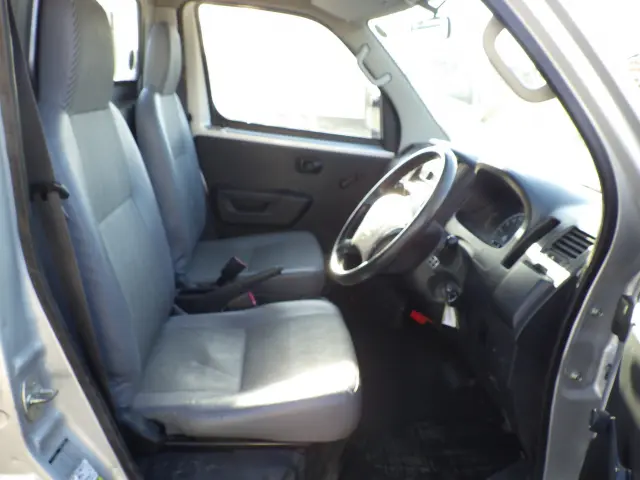 トヨタ ライトエーストラック DBF-S412U(4WD)の写真7