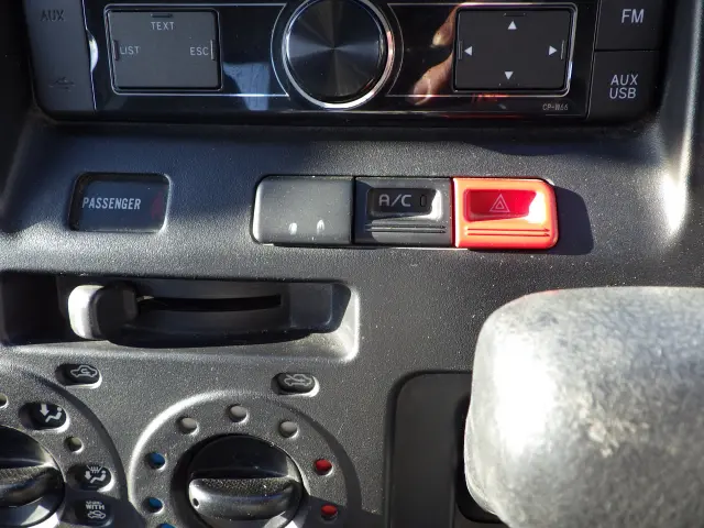 トヨタ ライトエーストラック DBF-S412U(4WD)の写真12