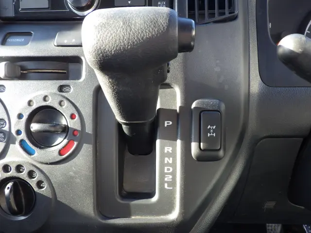 トヨタ ライトエーストラック DBF-S412U(4WD)の写真13