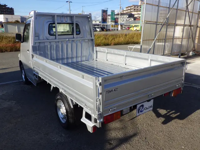 トヨタ ライトエーストラック DBF-S412U(4WD)の写真23