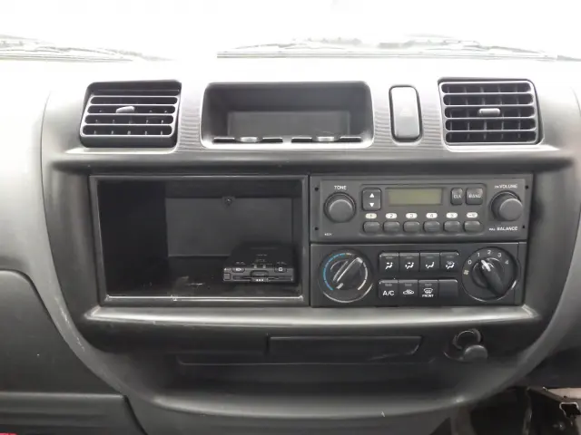 日産 バネットトラック ABF-SK82TN(2WD)の写真9