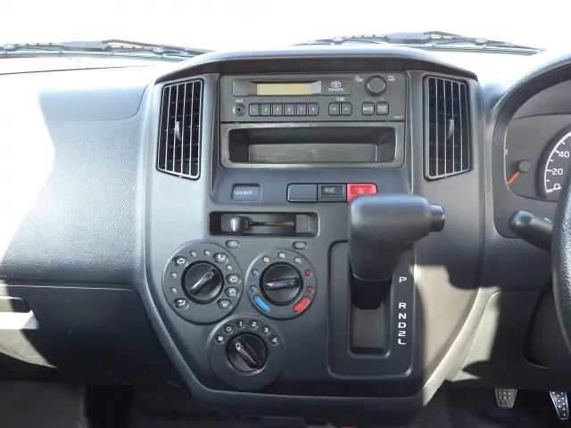トヨタ ライトエーストラック DBF-S402U(2WD)の写真9
