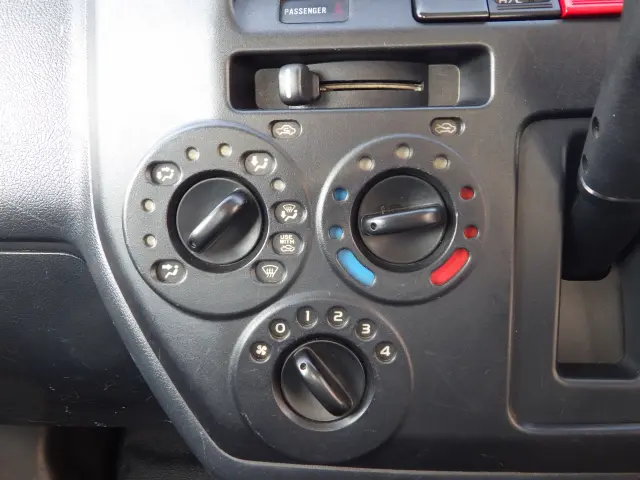 トヨタ ライトエーストラック DBF-S402U(2WD)の写真12