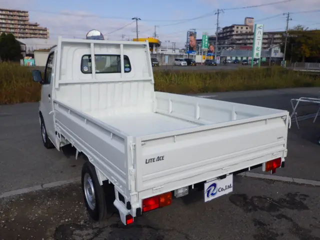 トヨタ ライトエーストラック DBF-S402U(2WD)の写真24