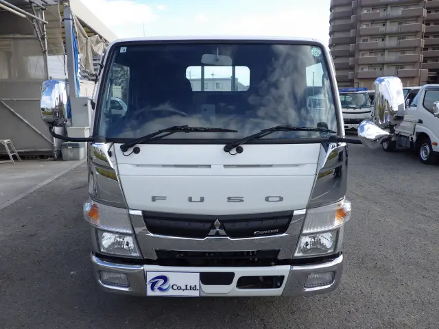 三菱 キャンター 2PG-FBAV0(2WD)の写真4