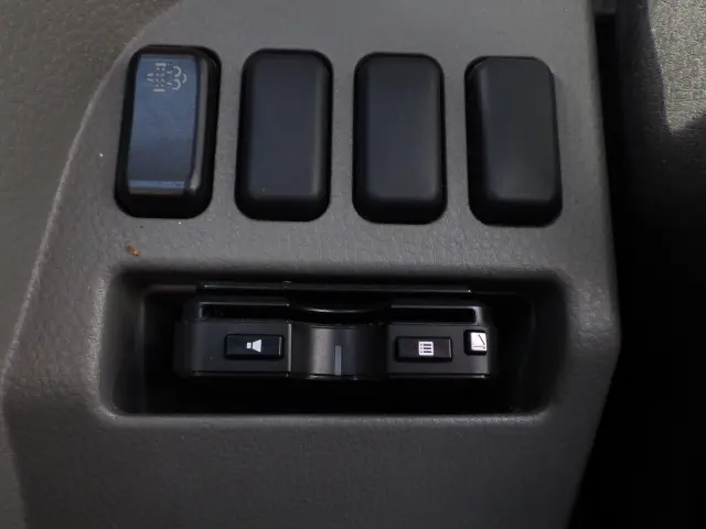 三菱 キャンター 2PG-FBAV0(2WD)の写真15