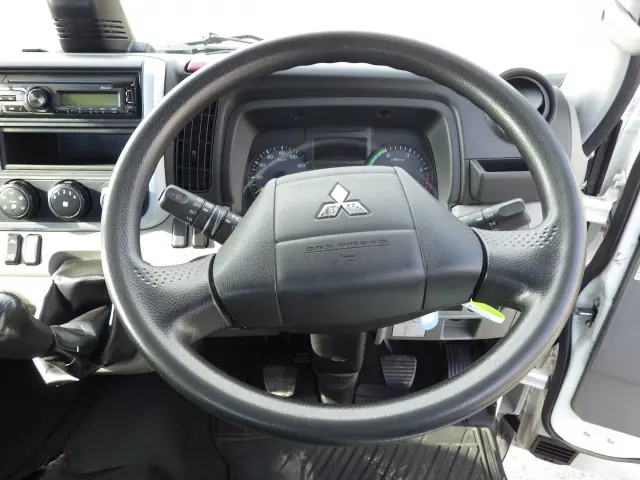 三菱 キャンター 2PG-FBAV0(2WD)の写真19