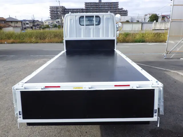 三菱 キャンター 2PG-FBAV0(2WD)の写真23