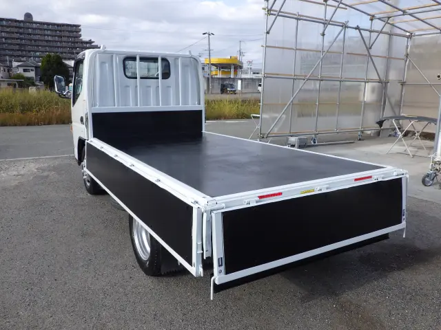 三菱 キャンター 2PG-FBAV0(2WD)の写真24