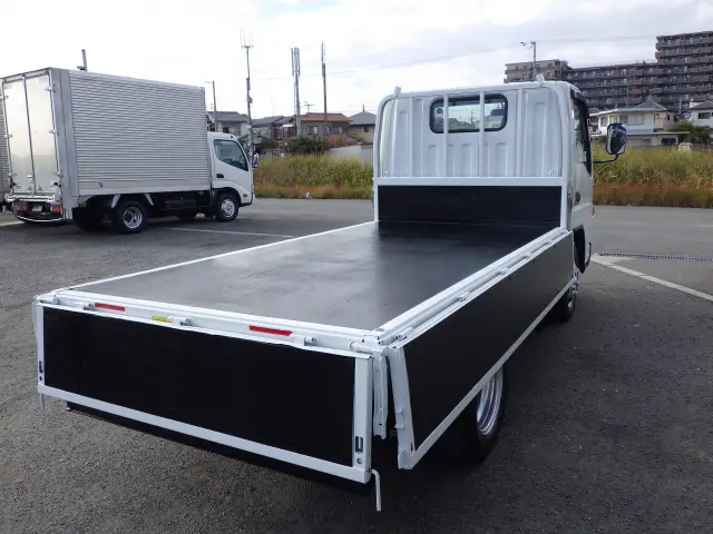 三菱 キャンター 2PG-FBAV0(2WD)の写真25