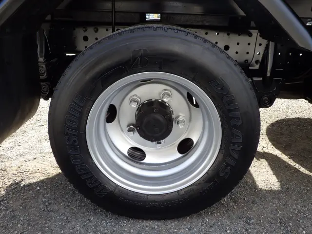 三菱 キャンター 2PG-FBAV0(2WD)の写真30