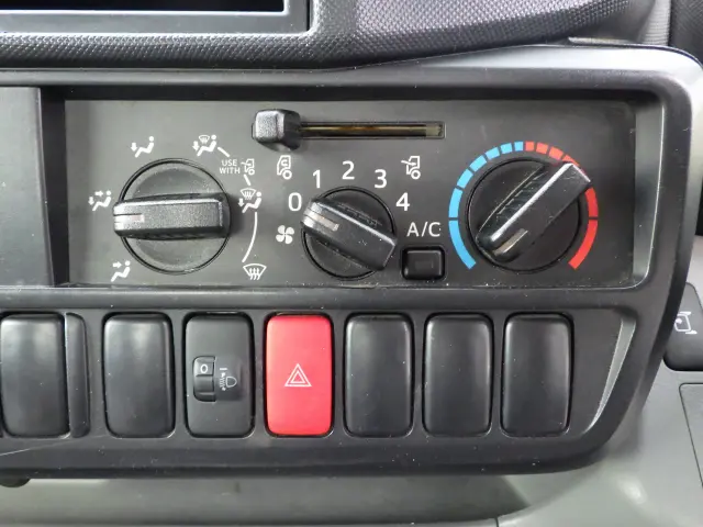 トヨタ ダイナ ABF-TRY220(2WD)の写真11