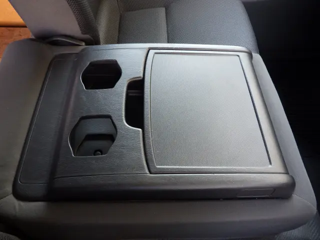 トヨタ ハイエースバン CBF-TRH200K(2WD)の写真14