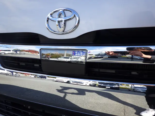 トヨタ ハイエースバン CBF-TRH200K(2WD)の写真30