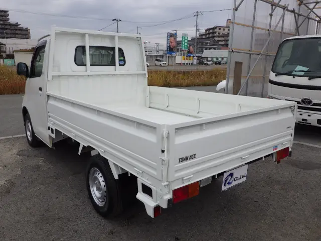 トヨタ タウンエーストラック DBF-S402U(2WD)の写真2