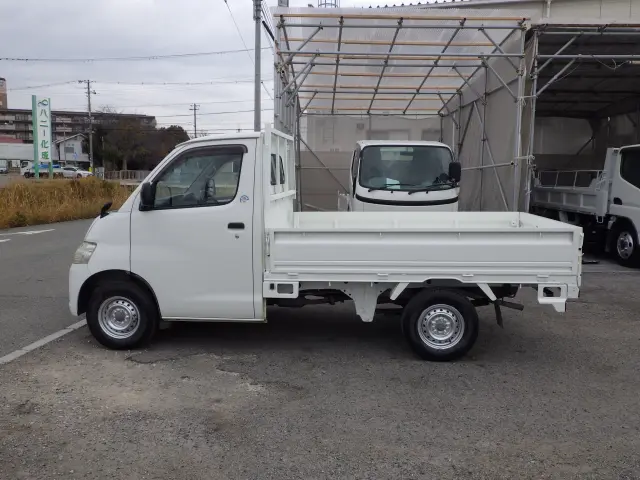 トヨタ タウンエーストラック DBF-S402U(2WD)の写真3