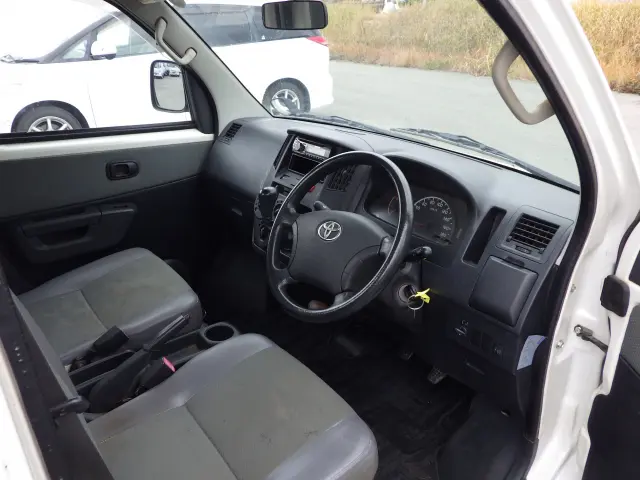 トヨタ タウンエーストラック DBF-S402U(2WD)の写真6