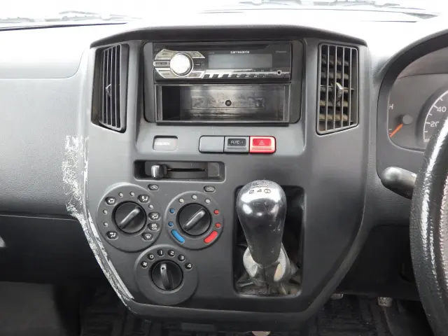 トヨタ タウンエーストラック DBF-S402U(2WD)の写真9