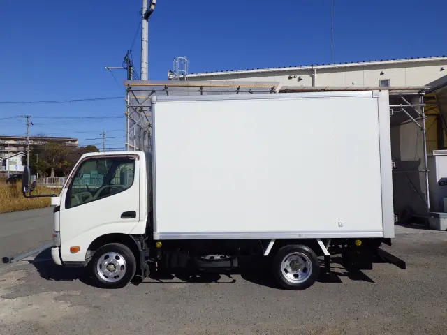 トヨタ ダイナ LDF-KDY231(2WD)の写真3