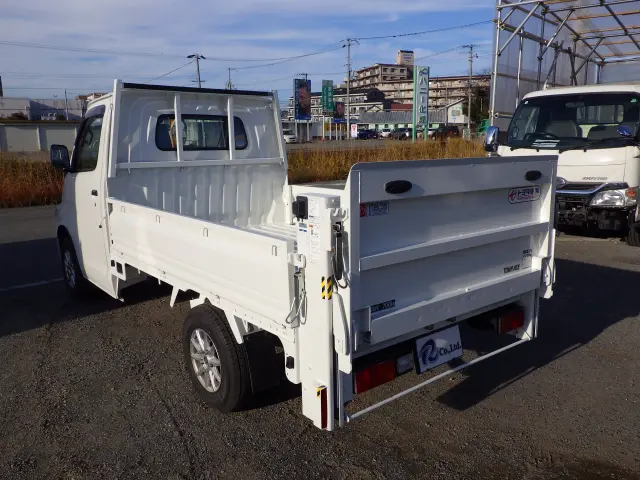 トヨタ タウンエーストラック DBF-S402Ｕ改(2WD)の写真2