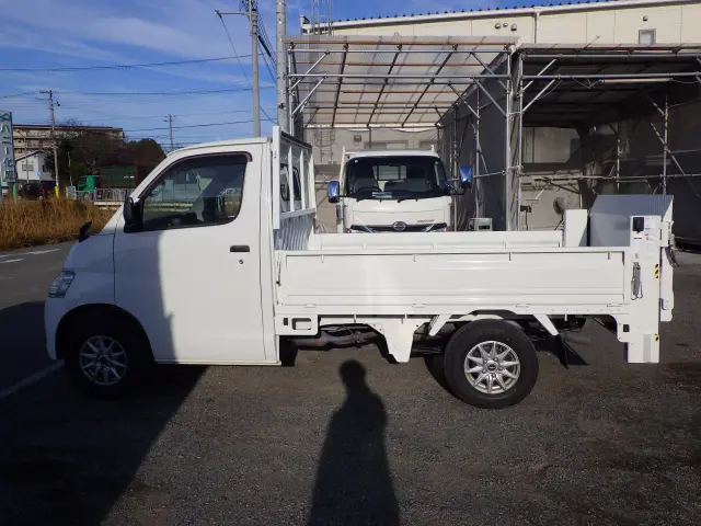 トヨタ タウンエーストラック DBF-S402Ｕ改(2WD)の写真3