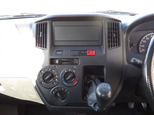 トヨタ タウンエーストラック DBF-S402U(2WD)の写真11