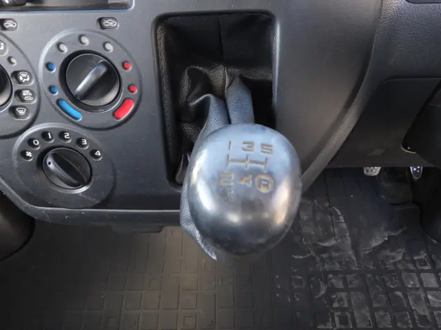 トヨタ タウンエーストラック DBF-S402U(2WD)の写真15