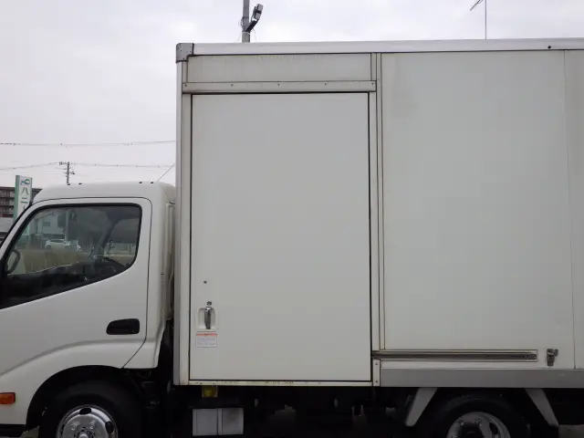 トヨタ ダイナ TKG-XZC605(2WD)の写真27