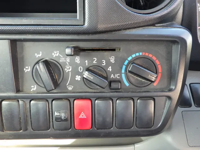 トヨタ ダイナ ABF-TRY220(2WD)の写真11