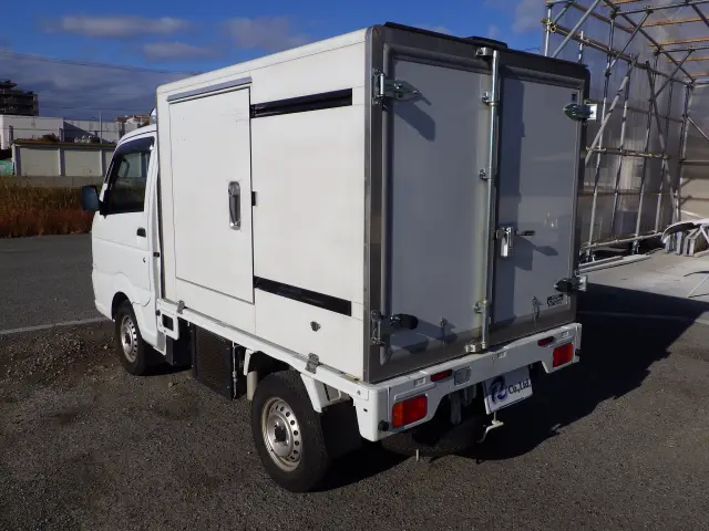 スズキ キャリイ EBD-DA16T(2WD)の写真2