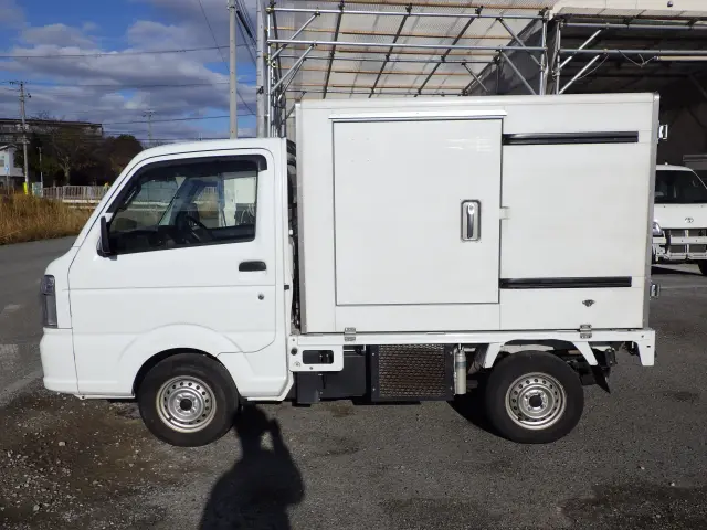 スズキ キャリイ EBD-DA16T(2WD)の写真3