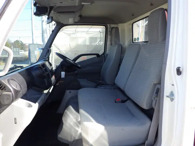 トヨタ トヨエース TKG-XZU710(2WD)の写真8