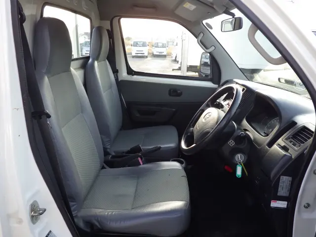 トヨタ ライトエーストラック DBF-S402U(2WD)の写真7