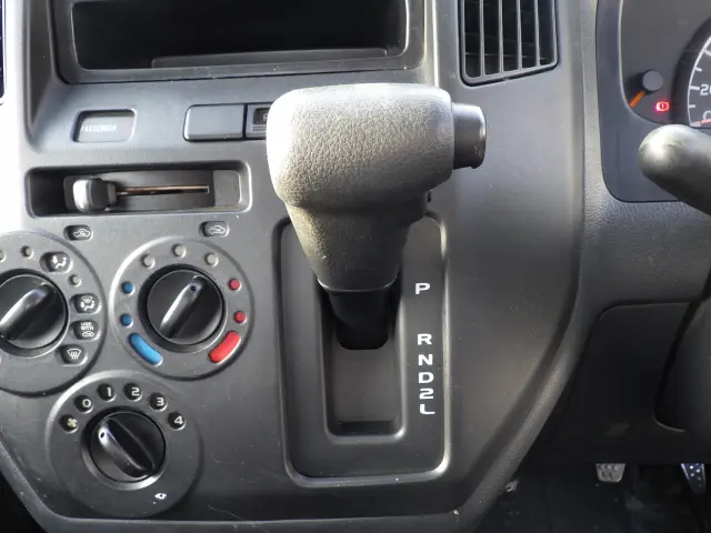 トヨタ ライトエーストラック DBF-S402U(2WD)の写真12