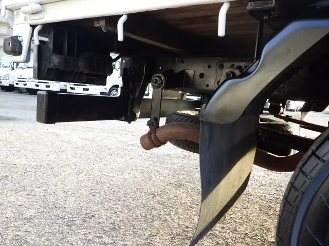 いすゞ エルフ BKG-NHR85A(2WD)の写真37