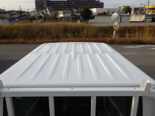 いすゞ エルフ BKG-NHR85A(2WD)の写真48