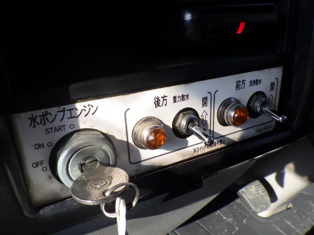 日野 デュトロ BDG-XZU404X(2WD)の写真15