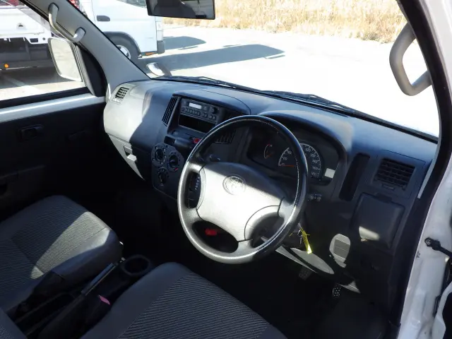 トヨタ タウンエーストラック DBF-S402U(2WD)の写真6