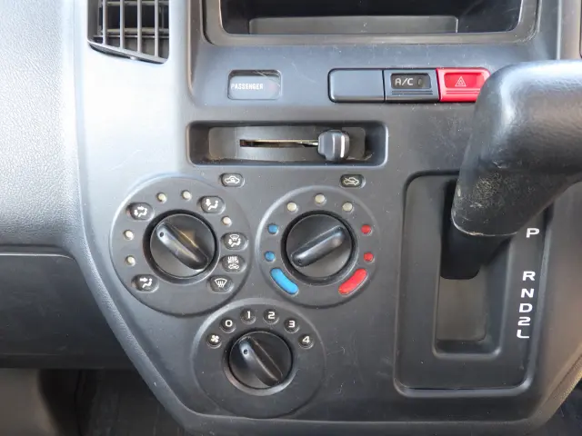 トヨタ タウンエーストラック DBF-S402U(2WD)の写真11