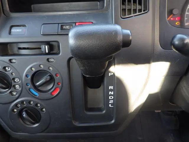 トヨタ タウンエーストラック DBF-S402U(2WD)の写真12