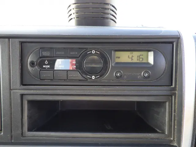 三菱 キャンター TPG-FEA50(2WD)の写真11