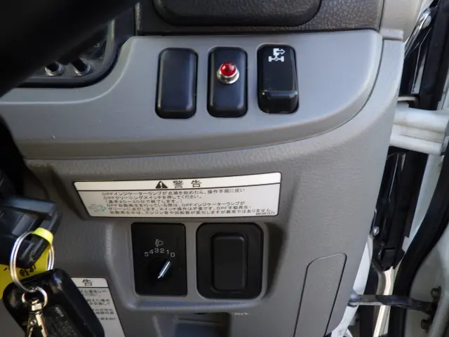 三菱 キャンター TPG-FEA50(2WD)の写真14