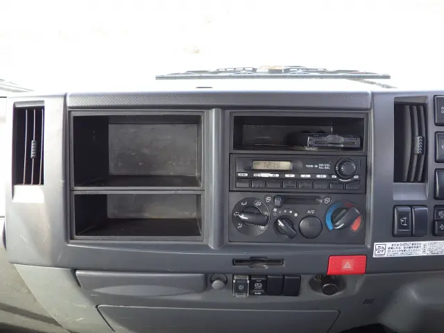 いすゞ エルフ TKG-NPR85AR(2WD)の写真9