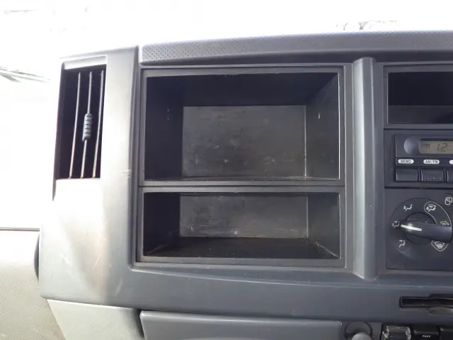 いすゞ エルフ TKG-NPR85AR(2WD)の写真13