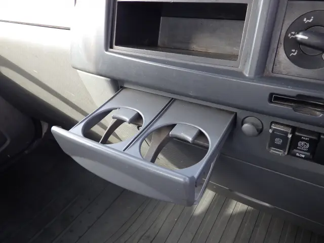 いすゞ エルフ TKG-NPR85AR(2WD)の写真14