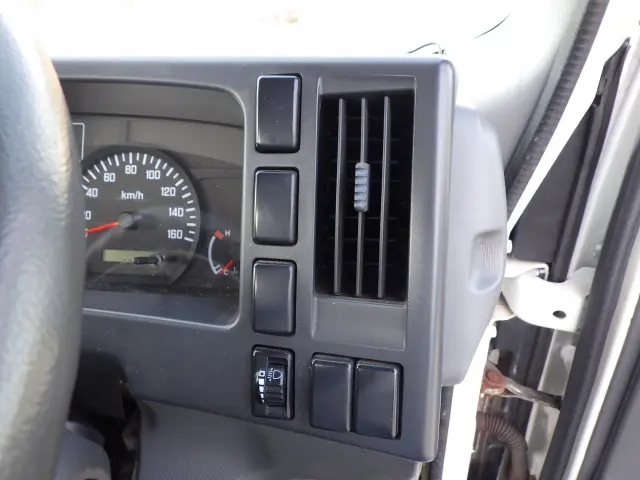 いすゞ エルフ TKG-NPR85AR(2WD)の写真16